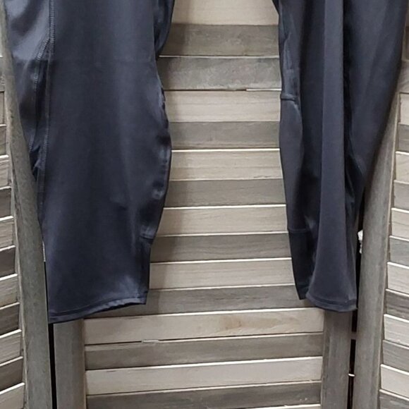 Plus Size Moisture Wicking Active Performance Legging | All in Motion | 4X - Picture 3 of 9